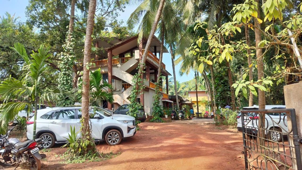 Sneh Beach Homestay - Wayangani Vengurla Εξωτερικό φωτογραφία